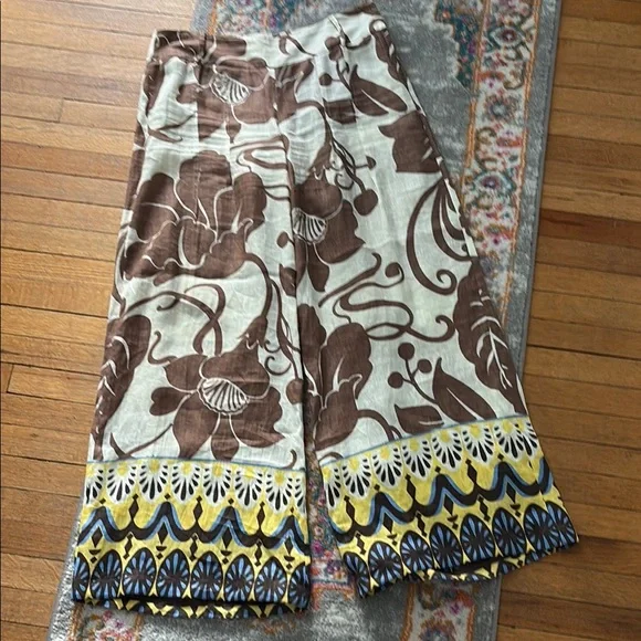 Elie Tahari Brown and Cream Floral Pants - Picture 2 of 10